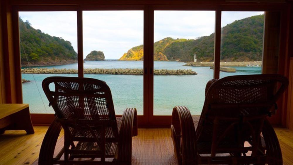 Window view at Guest Salon Tsubakisha