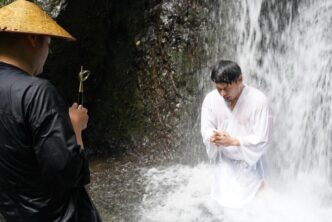Takigyo (Waterfall meditation) at Tenkoji Temple in Tokyo