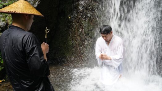 Takigyo (Waterfall meditation) at Tenkoji Temple in Tokyo