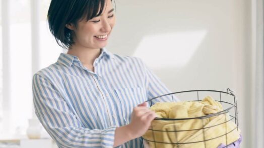 Detergent-free laundry