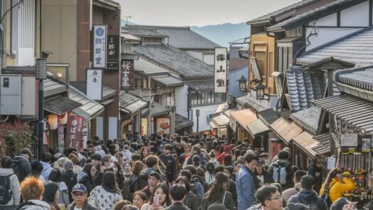 overtourism in Kyoto